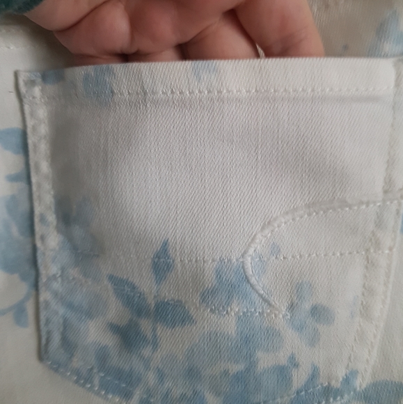 American Eagle Blue Flowers Stretch Jeggings - Picture 5 of 8